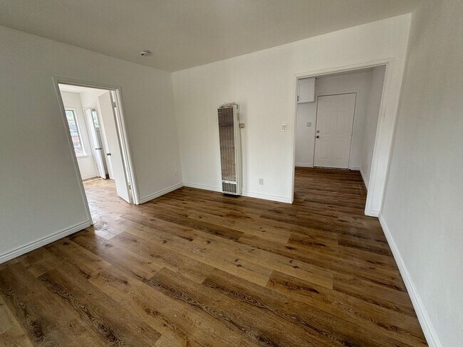 Building Photo - Foothill, 7424
