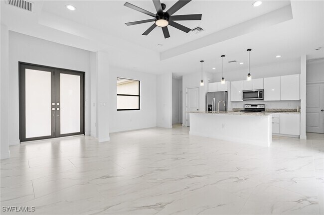 Building Photo - 933 Gleason St