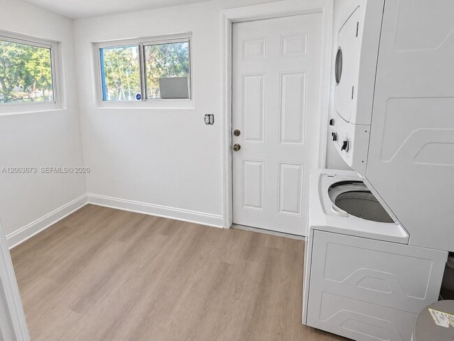 Building Photo - 135 NW 68th St