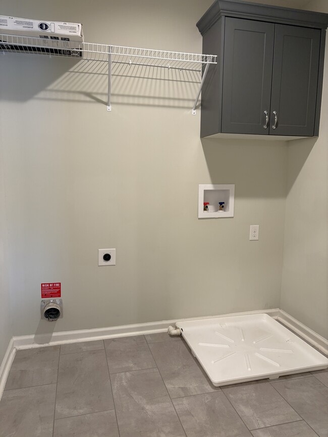 Building Photo - 5277 Copse Dr