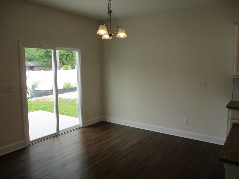 Building Photo - 10302 Watercrest Ct