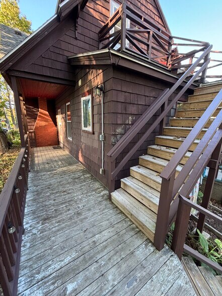 private porch - 262 Pleasant St