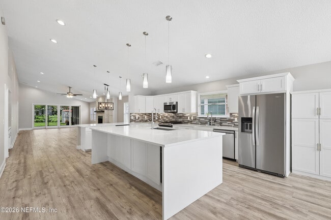 Building Photo - 204 Crosstern Ct
