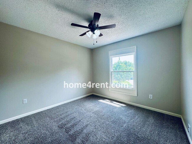 Building Photo - Brand New Paint, Wood Floors, Walkout Fini...