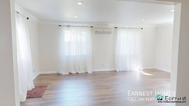 Building Photo - 7540 Quimby Ave