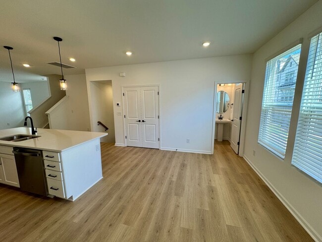 Building Photo - Beautiful, New Construction, 3-Story, 4BR/...