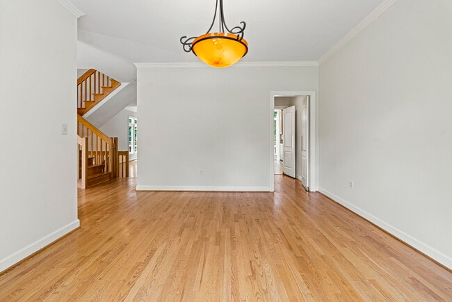 Building Photo - 7926 Long Ridge Ct