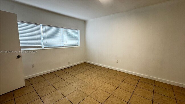 Building Photo - 1225 Marseille Dr