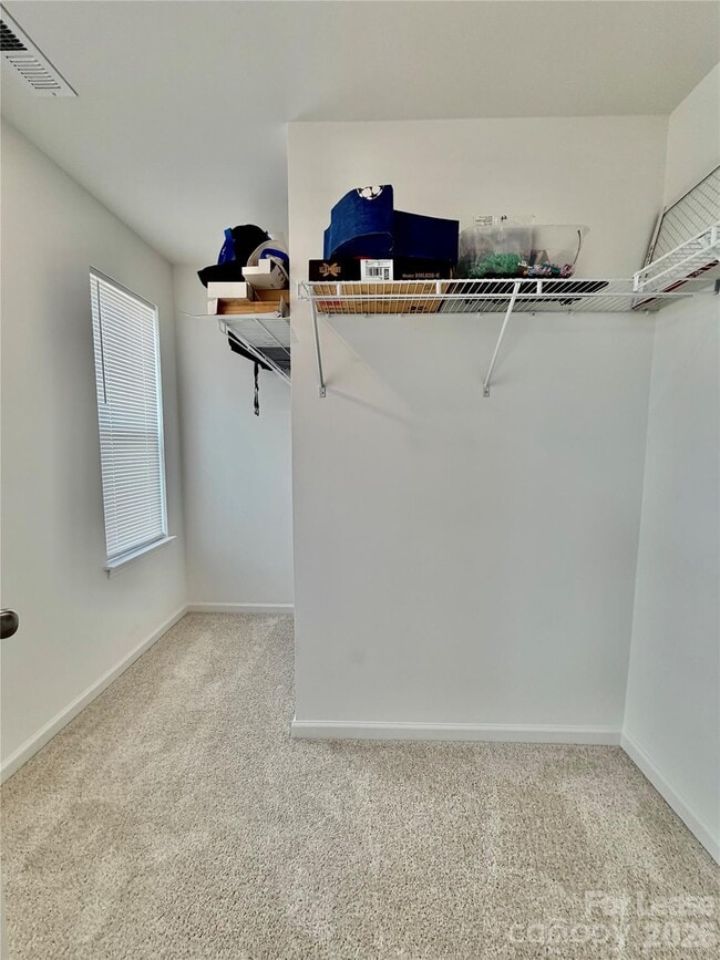Building Photo - 40180 Crooked Stick Ln
