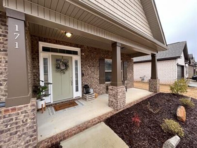Building Photo - COMING SOON! Beautiful 4-Bedroom Home with...