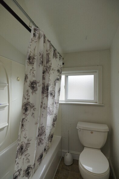 Building Photo - 4817 S Lucile St