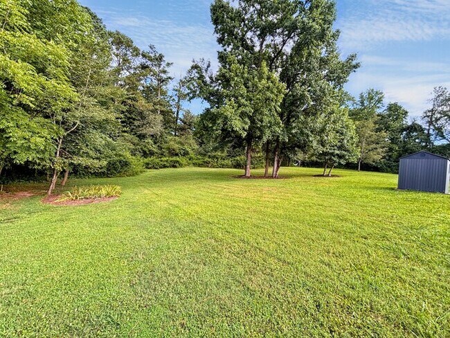 Building Photo - 5021 Bess Moore Rd