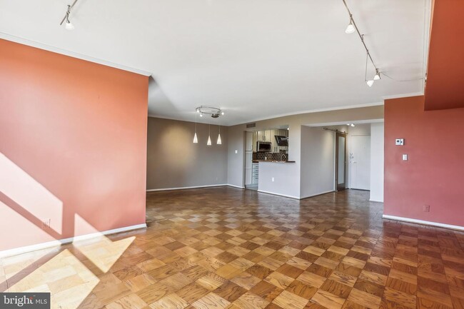 Building Photo - 9039 Sligo Creek Pkwy