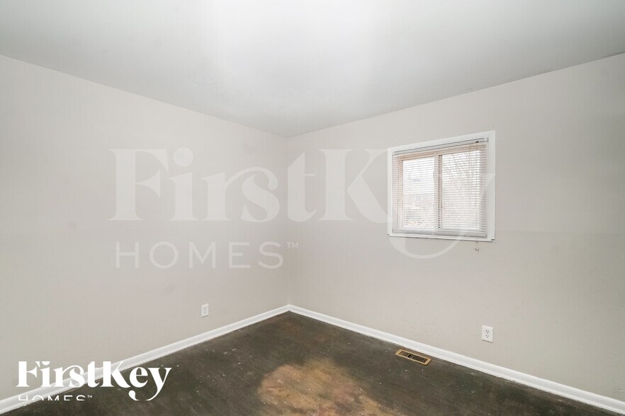 Building Photo - 2531 Boulevard Pl