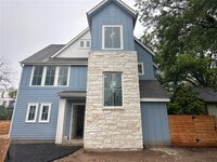 Building Photo - 917 E 37th St