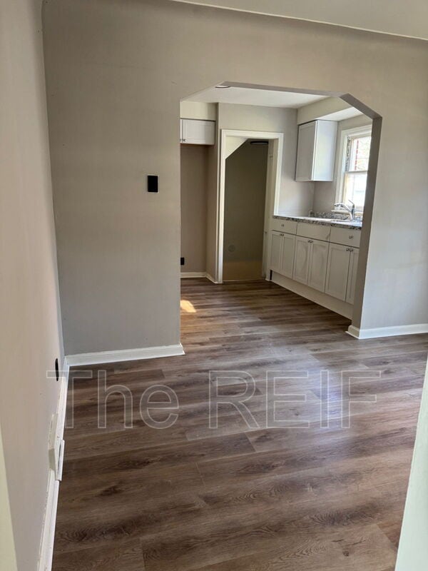 Building Photo - 13137 Elmdale St