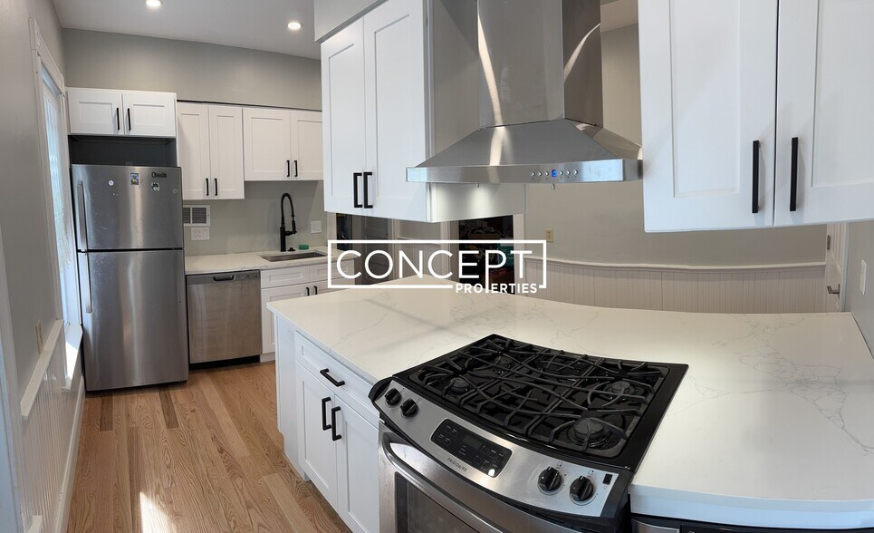 Building Photo - 57 Hawthorne St