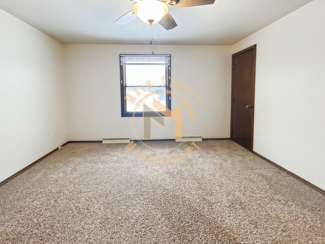 Building Photo - 1433 Baumgart Rd