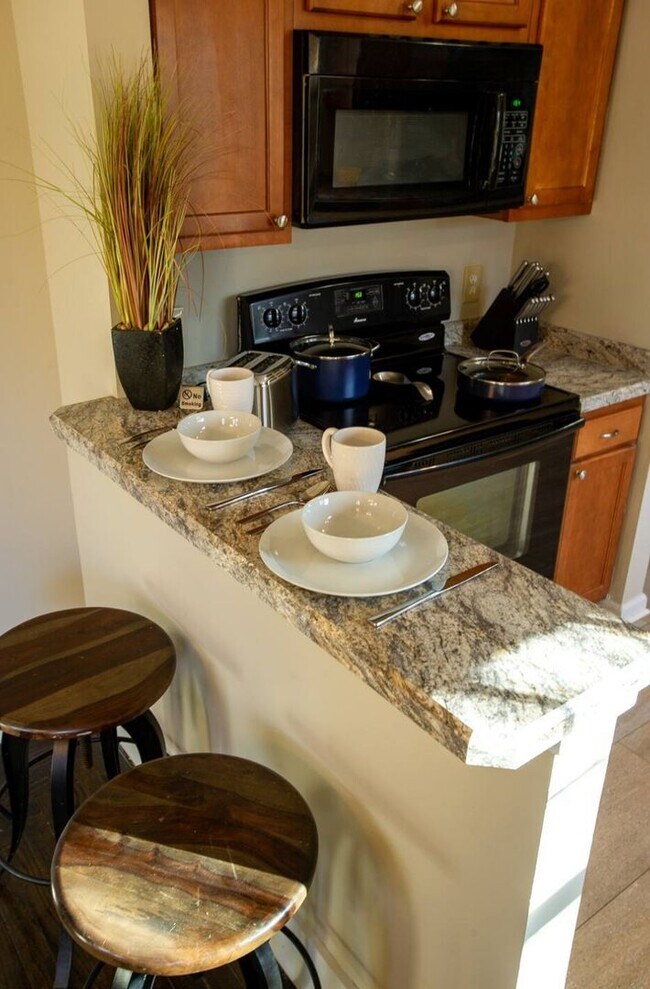 Building Photo - Beautiful 4 bed 2 bath in Schalmont School...