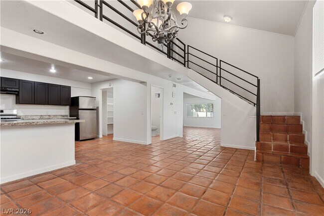 Building Photo - 908 Vegas Valley Dr