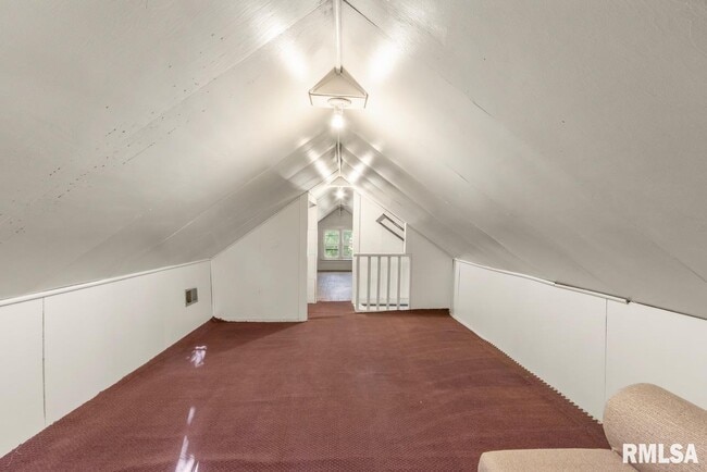 Building Photo - 4208 S Lafayette Ave