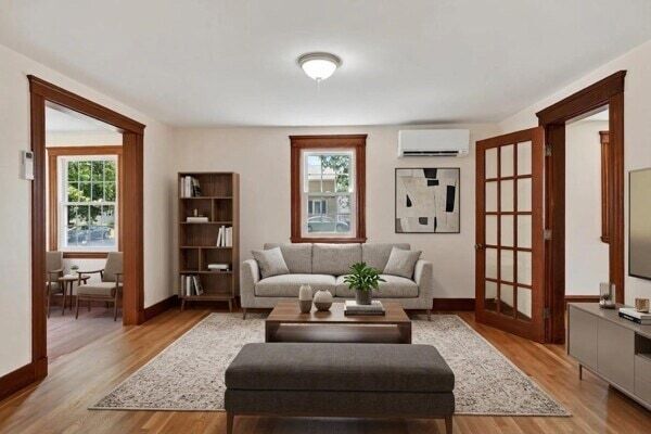 Building Photo - 9 Harriett Ave