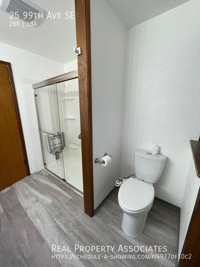 Building Photo - 25 99th Ave SE