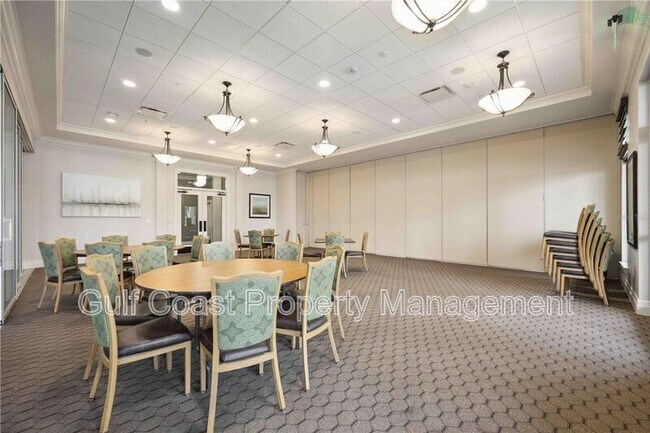 Building Photo - 10485 Crooked Crk Dr