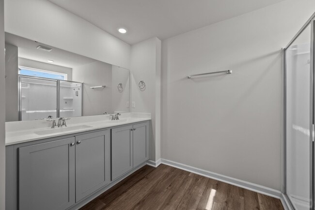 Building Photo - 107 Delray Ct