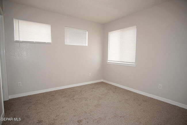 Building Photo - 1532 Century Plant Dr