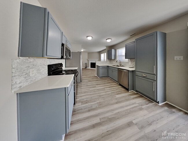 Building Photo - 3007 W Longbranch Dr