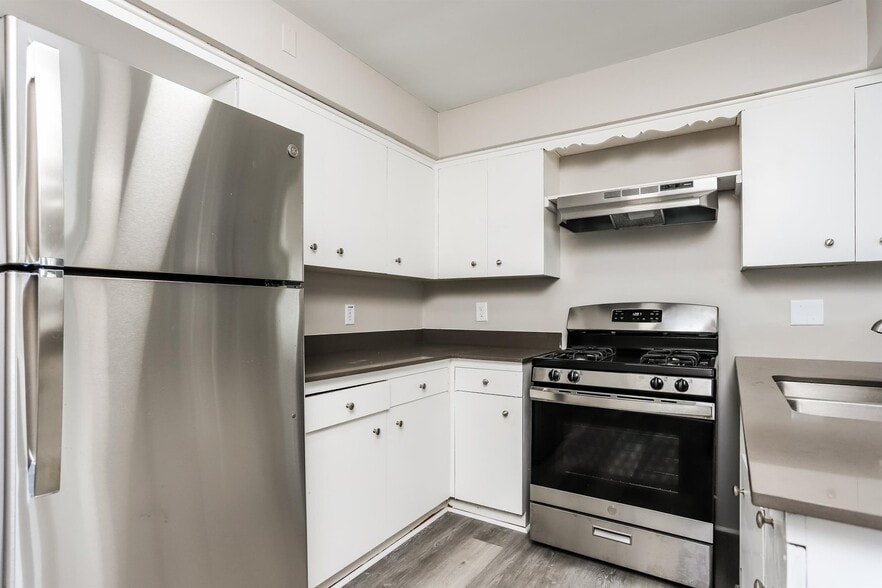 Building Photo - 1201 S 14th St