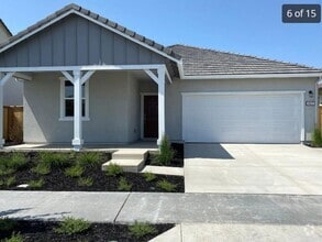 Building Photo - Beautiful Single Story Home Ready To Be Ca...