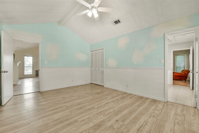 Building Photo - 1073 Redfish St