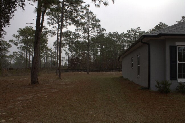 Building Photo - 4BR/2BA home available for rent in Weeki Wachee