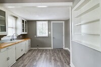 Building Photo - 206 Hobson St