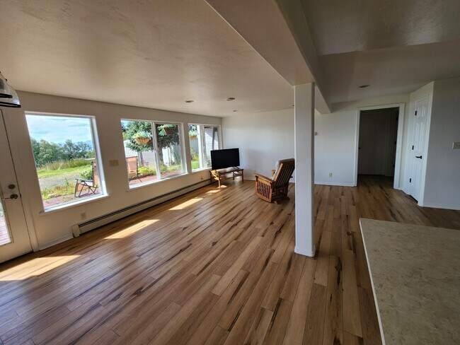 Building Photo - 41385 Ptarmigan Heights Dr