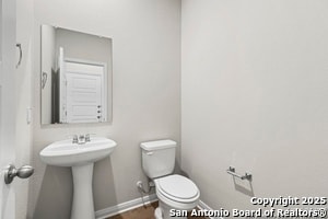 Building Photo - 418 Cross Barn Cross