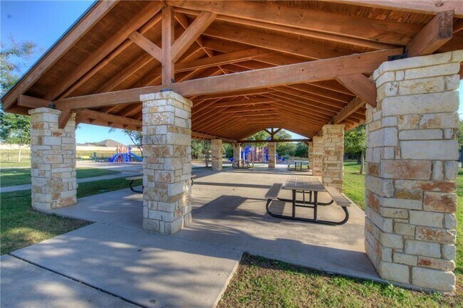 Building Photo - 2109 Edson Ct