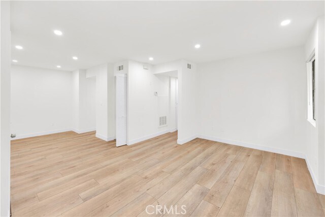 Building Photo - 1132 Elm Ave