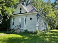 Building Photo - 1148 Columbia St