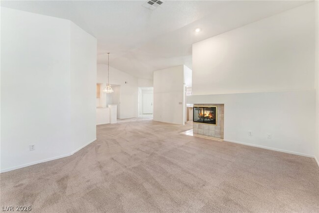 Building Photo - 9725 Horizon Hills Dr