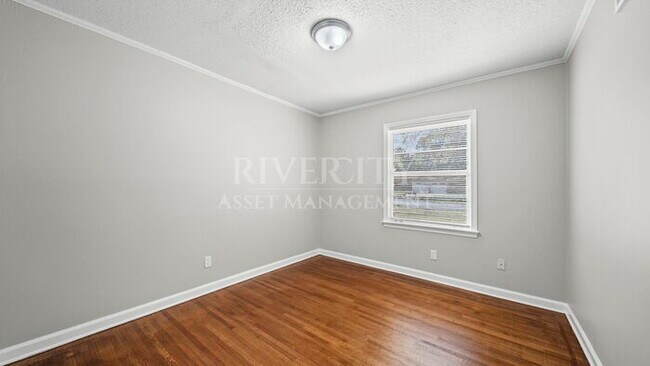 Building Photo - Stunning, Move-In Ready Home in Whitehaven...