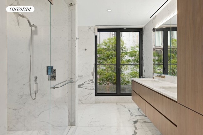 Building Photo - 27 Wooster St