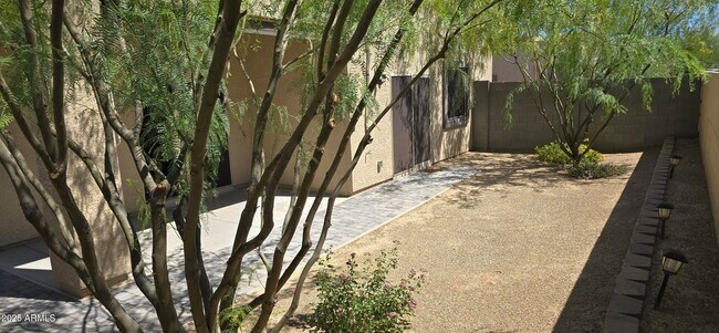 Building Photo - 701 Dylan Ct