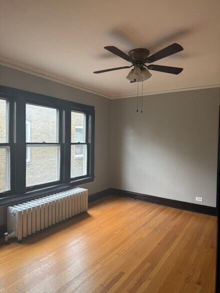 Building Photo - 1026 Dewey Ave