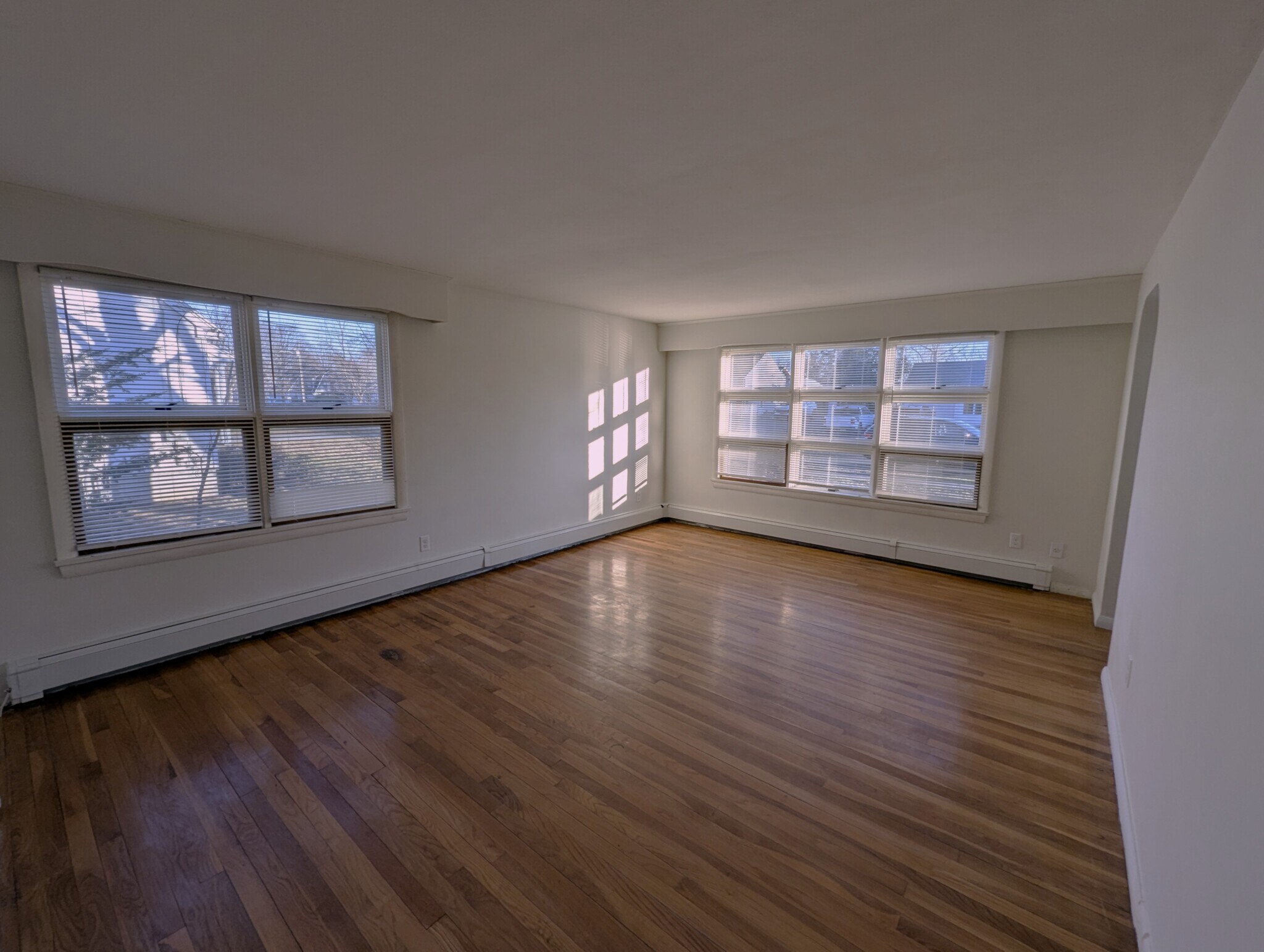 Building Photo - 44 Barrington Rd