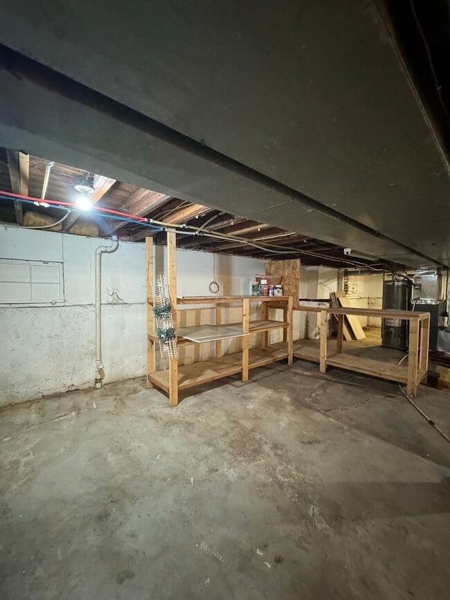 Building Photo - Coming Soon: 3 Bedroom Home Near Zoo & Parks!