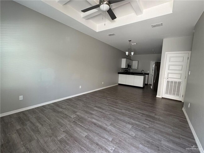 Primary Photo - 408 Carlisle Ave