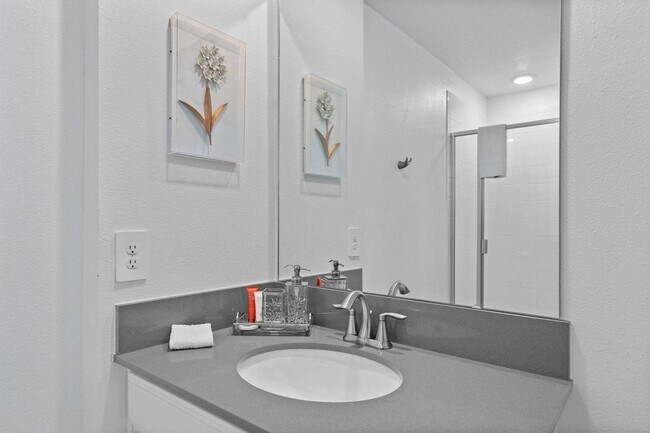 Building Photo - 1140 Kingsbarn St